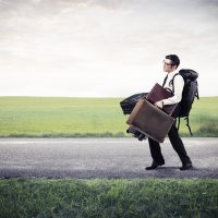 仕事を辞められない辛い。頑張っているあなたへリスクを知ってから決断してほしい。